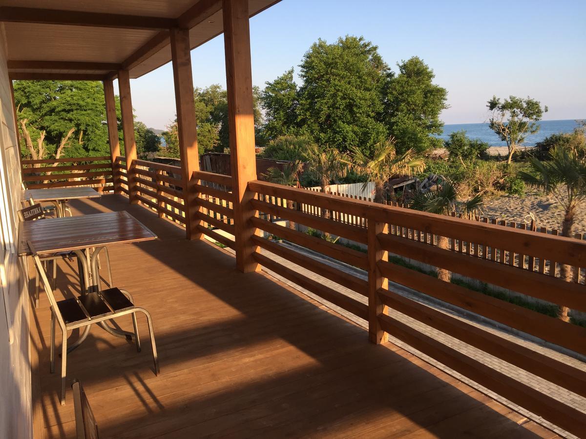 Al Mare Hotel Pizunda Bagian luar foto
