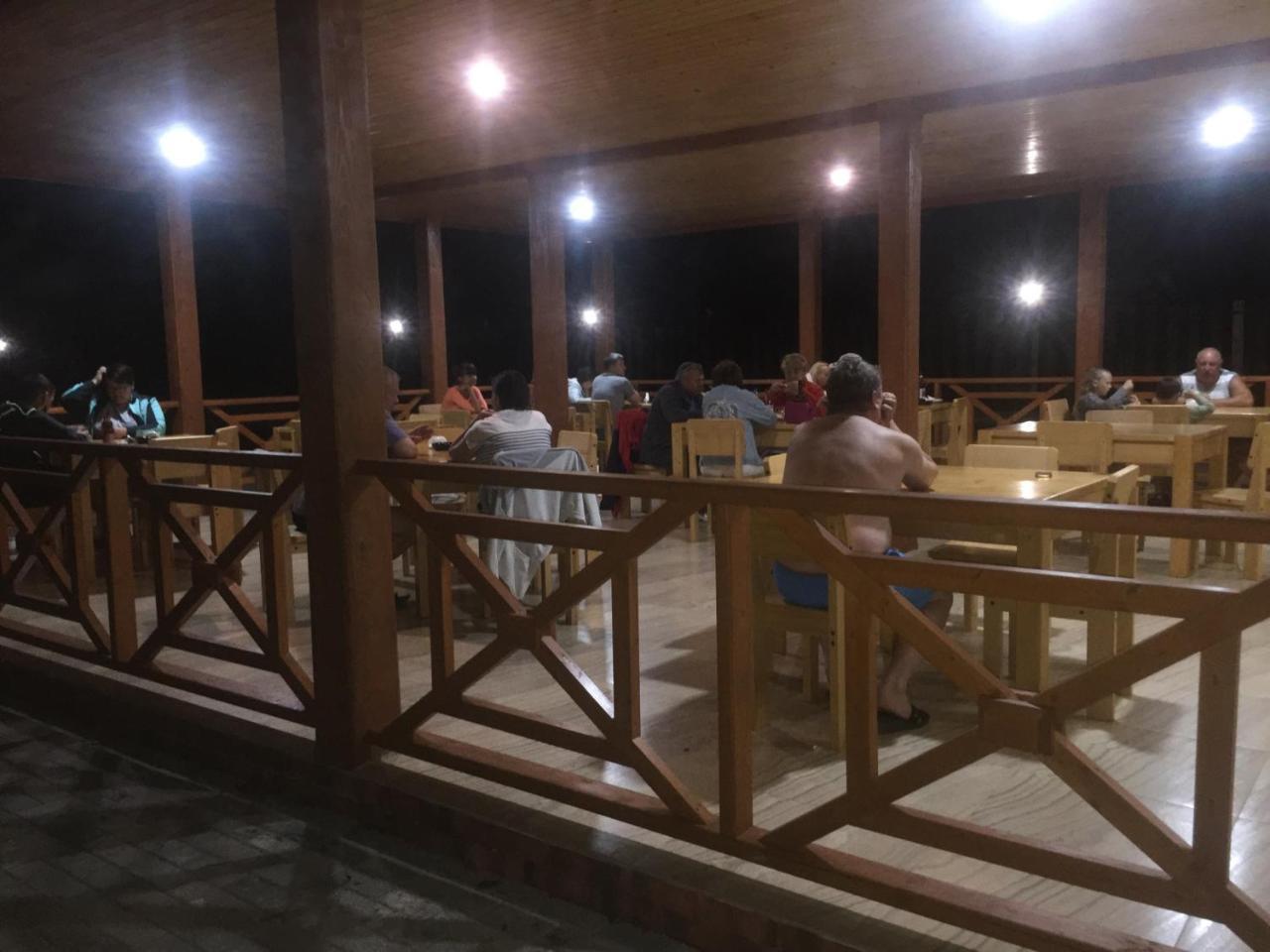 Al Mare Hotel Pizunda Bagian luar foto